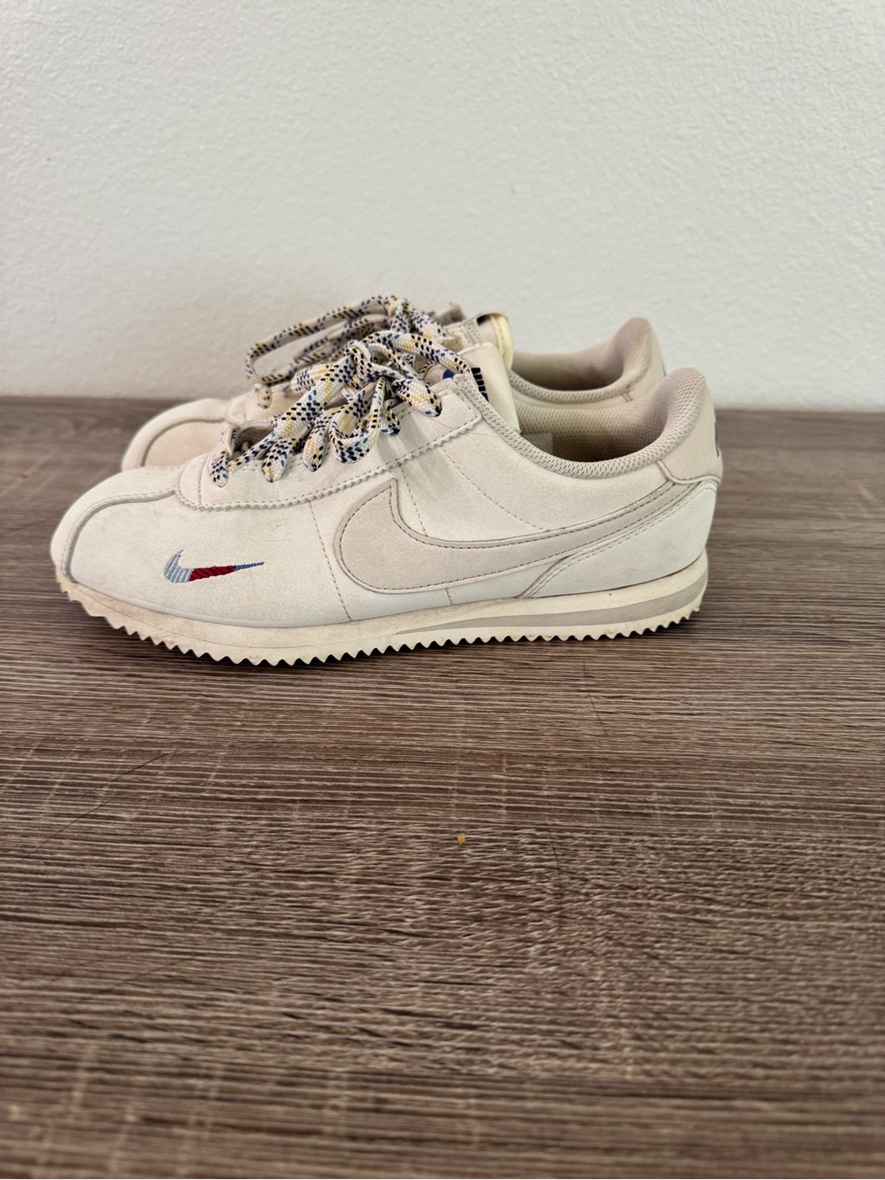 Nike Cream Suede Cortez